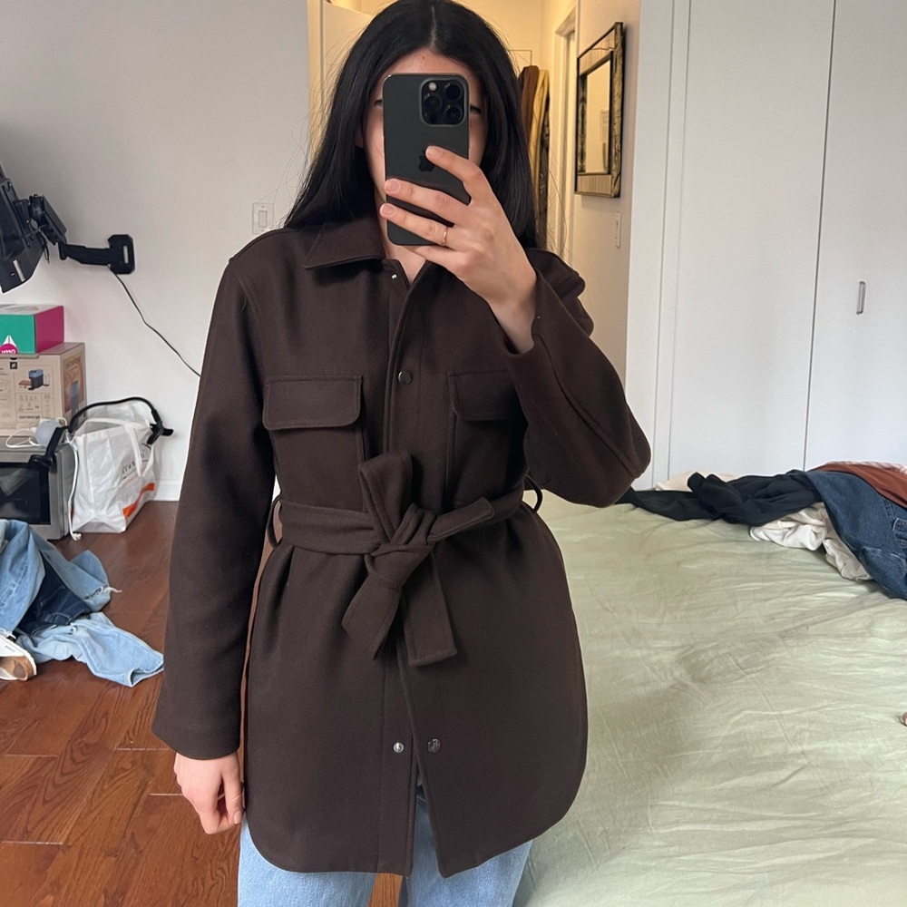 Aritzia brown coat with belt